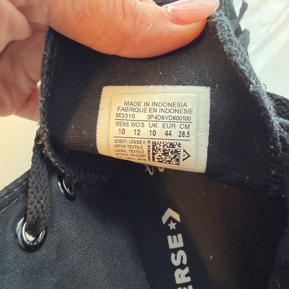 Converse Black High-Top Sneakers - Picture 5 of 6